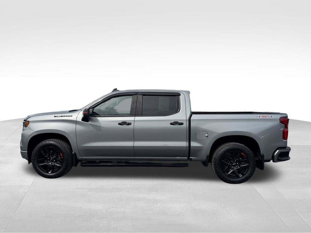 Used 2024 Chevrolet Silverado 1500 RST w/ Redline Edition AWD/4WD image 13