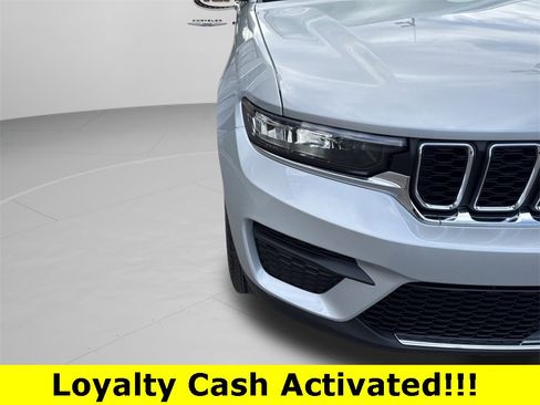 New 2025 Jeep Grand Cherokee Laredo w/ Trailer Tow Package image 43