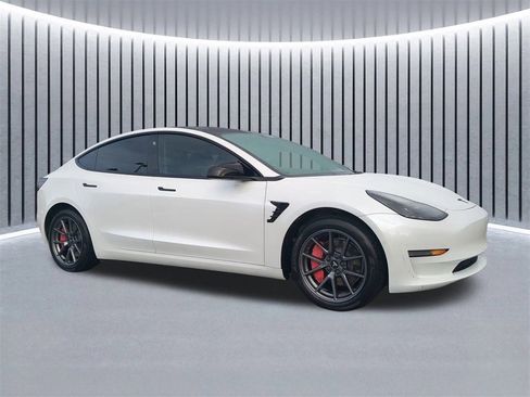 Used 2022 Tesla Model 3 Long Range image 3