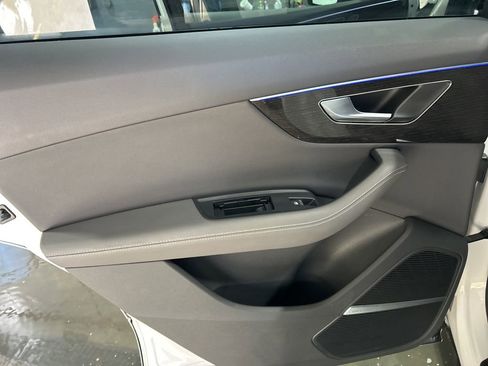 Used 2025 Audi Q7 3.0T Premium Plus image 19