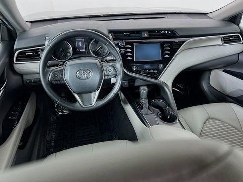 Used 2018 Toyota Camry SE image 19