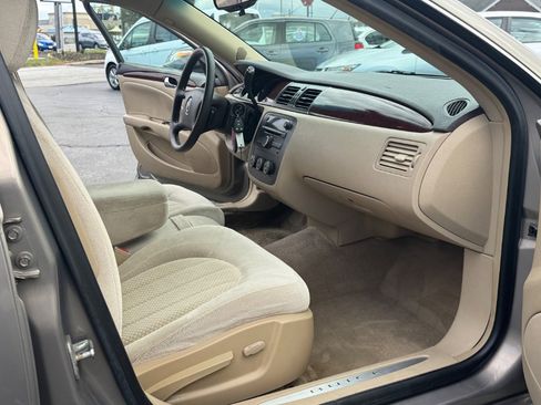 Used 2007 Buick Lucerne CX image 19