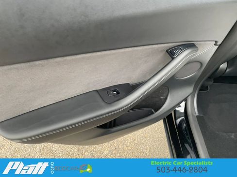 Used 2023 Tesla Model Y Long Range image 38