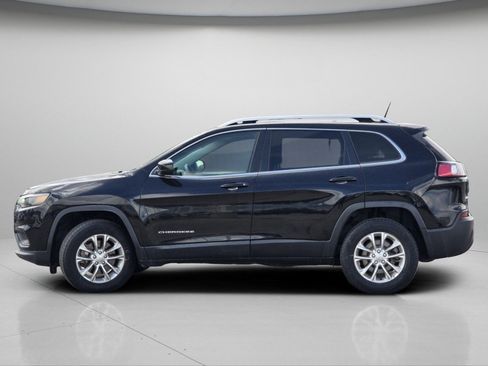 Used 2019 Jeep Cherokee Latitude w/ Popular Appearance Group AWD/4WD image 16