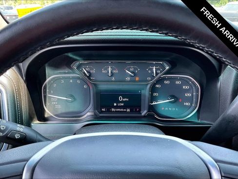 Used 2020 GMC Sierra 1500 SLT w/ X31 Off-Road Package AWD/4WD image 15