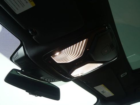 Used 2019 BMW 530i image 20