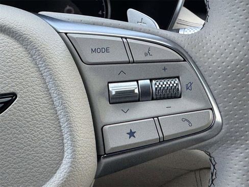 Certified 2026 Genesis G70 2.5T Prestige image 18