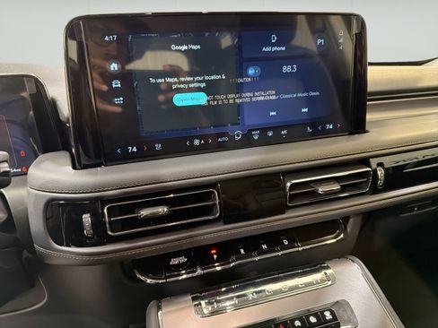 New 2026 Lincoln Aviator AWD image 19