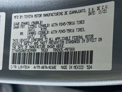 Used 2022 Toyota Tacoma SR w/ SR Convenience Package image 12