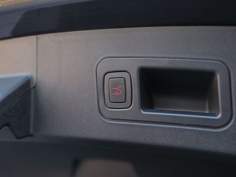 Used 2017 Tesla Model S 75 image 37