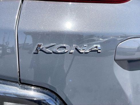 Used 2023 Hyundai Kona SEL w/ Convenience Package FWD image 8