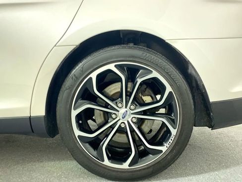 Used 2018 Ford Taurus SHO w/ Driver Assist Package image 6