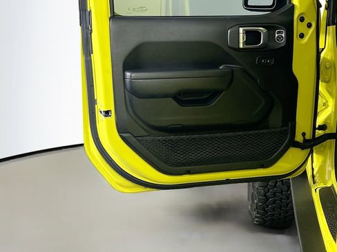 Used 2023 Jeep Wrangler Unlimited Sport AWD/4WD image 18