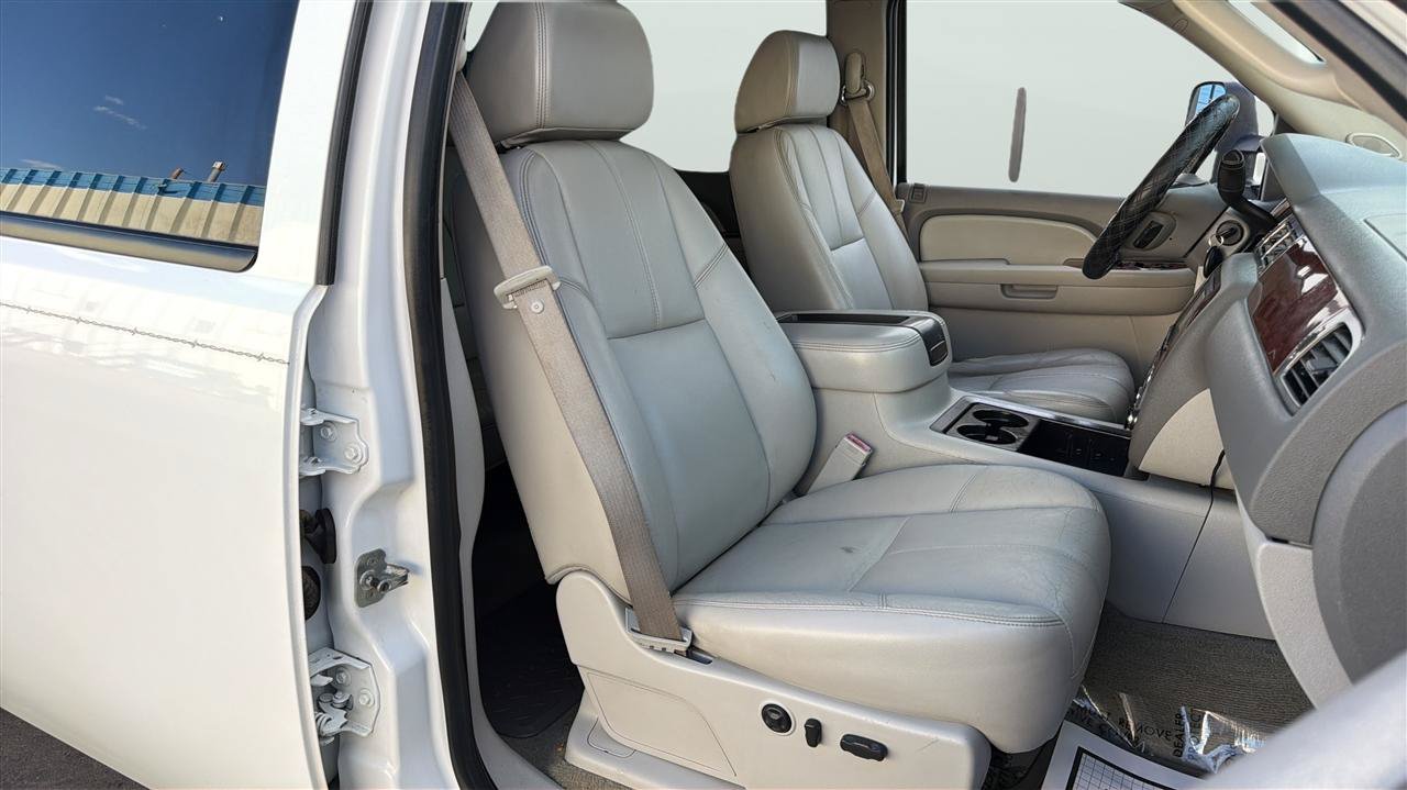 Used 2008 Chevrolet Silverado 2500 4x4 Crew Cab image 14