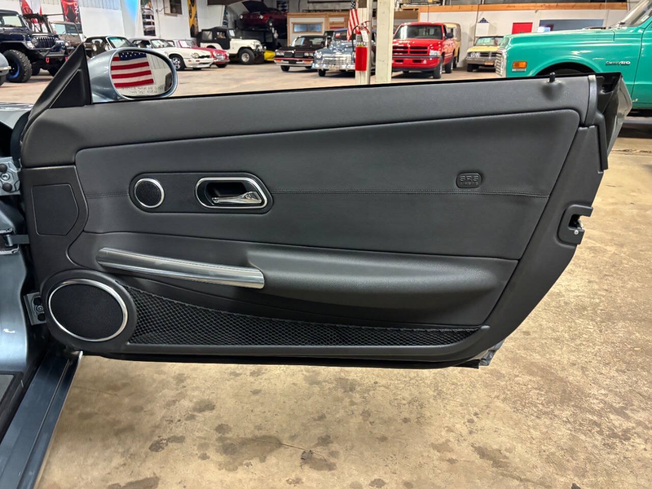 Used 2004 Chrysler Crossfire Coupe RWD image 22