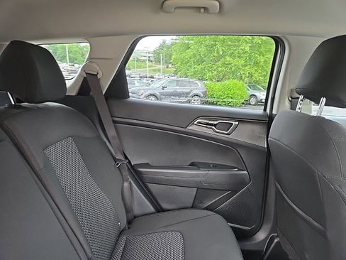 Certified 2025 Kia Sportage LX AWD/4WD image 33