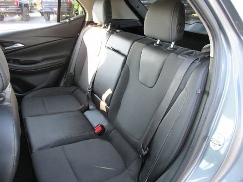Used 2021 Buick Encore GX Select FWD image 17