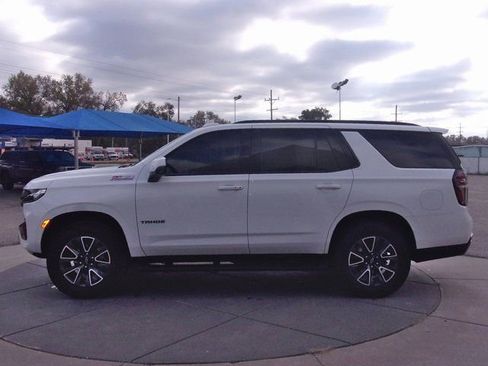 Used 2023 Chevrolet Tahoe Z71 w/ Luxury Package image 18