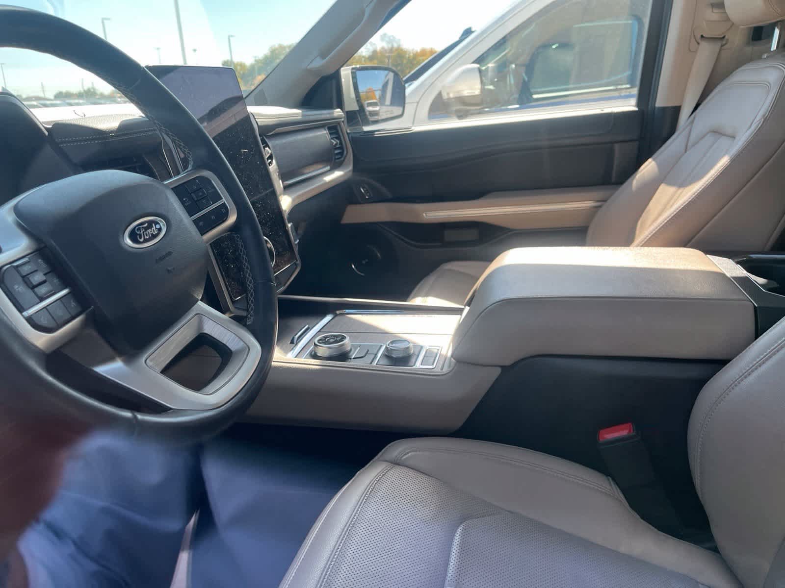 Used 2023 Ford Expedition Max Limited AWD/4WD image 29