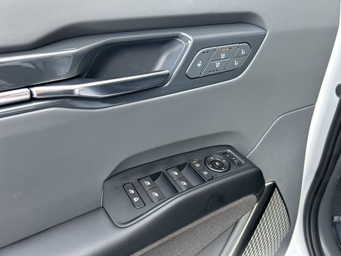 New 2026 Kia EV9 Land w/ Nightfall Edition Package image 19