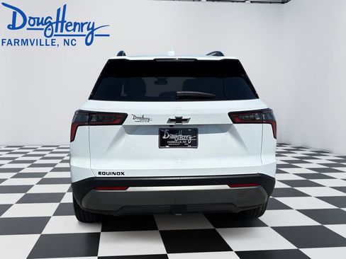 New 2026 Chevrolet Equinox LT FWD image 4