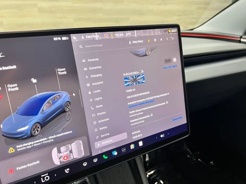 Used 2024 Tesla Model 3 Performance AWD/4WD image 25