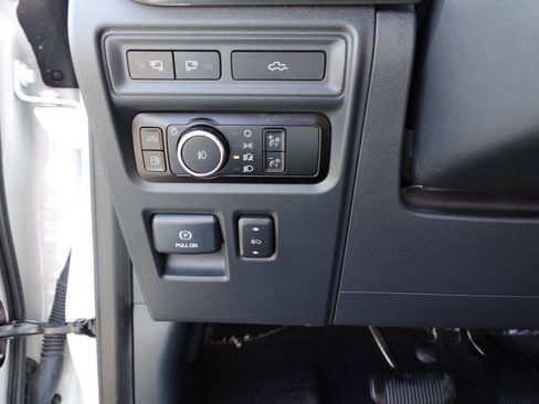 Used 2023 Ford F150 Lariat w/ Equipment Group 502A High image 63