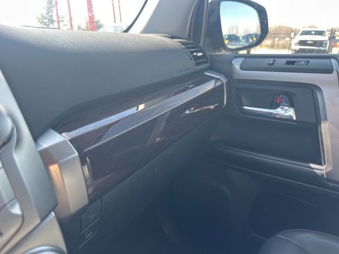Used 2019 Toyota 4Runner Limited image 33
