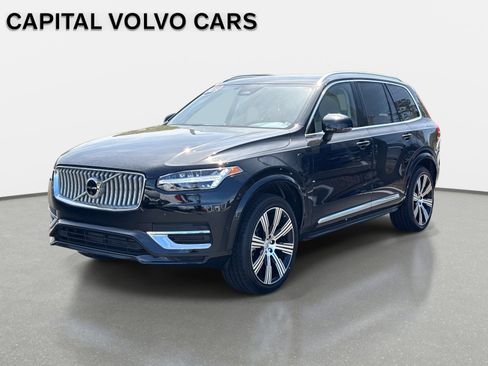 Used 2025 Volvo XC90 T8 Plus w/ Protection Package Premier image 1