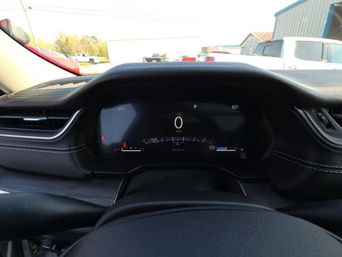 Used 2021 Jeep Grand Cherokee L Limited image 9