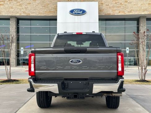 New 2026 Ford F250 XLT w/ FX4 Off-Road Package image 46