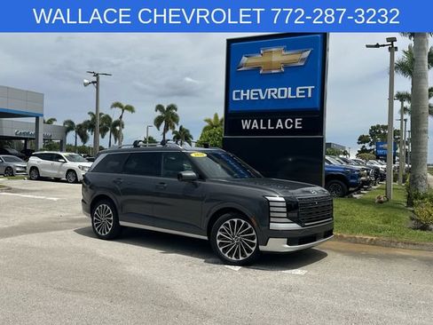 Used 2026 Hyundai Palisade Calligraphy FWD image 1