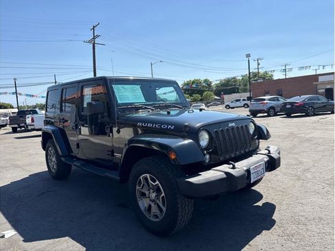 Used 2014 Jeep Wrangler Unlimited Rubicon w/ Connectivity Group AWD/4WD image 2