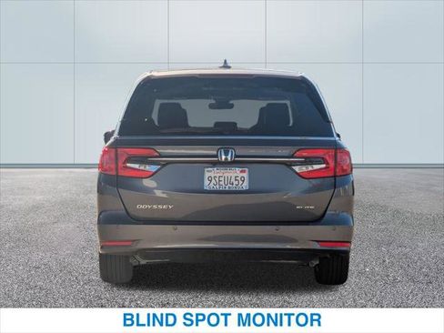 Used 2024 Honda Odyssey Elite image 8