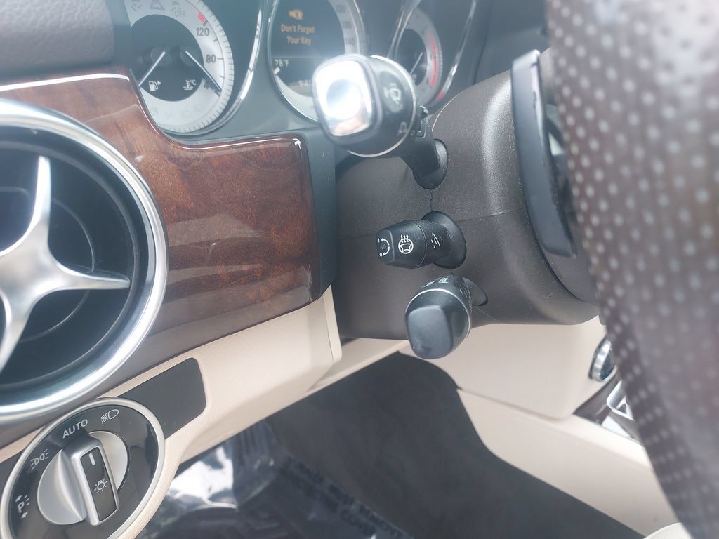 Used 2014 Mercedes-Benz GLK 250 BlueTEC 4MATIC image 27