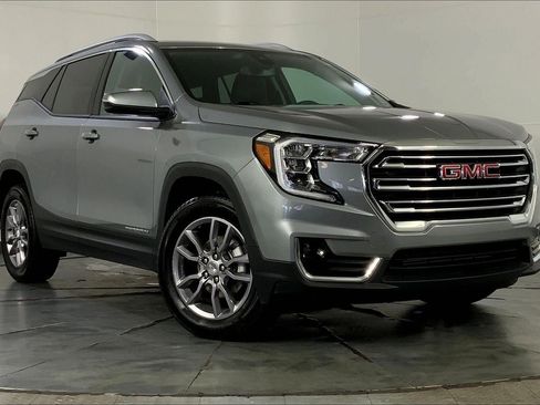 Used 2023 GMC Terrain SLT AWD/4WD image 33