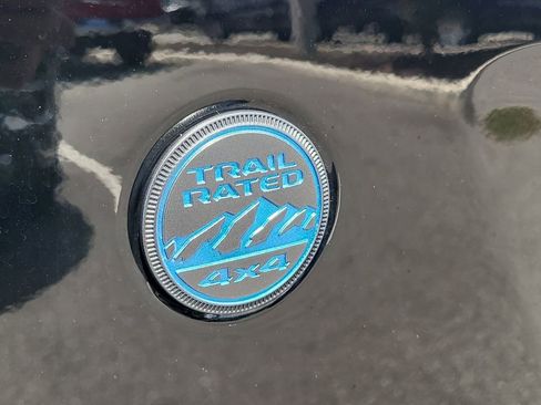 Certified 2025 Jeep Wrangler Unlimited Sahara AWD/4WD image 8