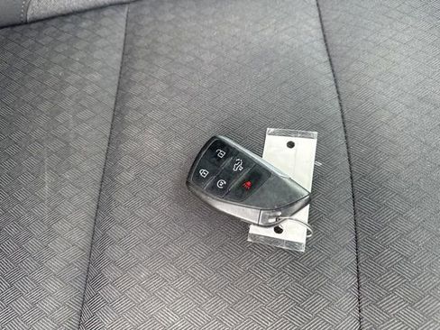 Used 2023 Chevrolet Silverado 1500 RST image 9