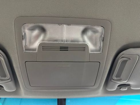 Used 2014 Toyota Camry SE FWD image 37