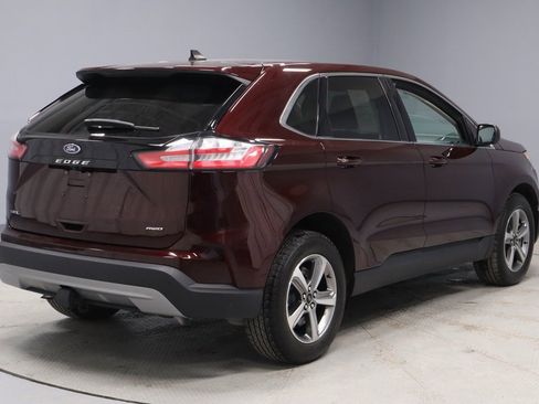 Certified 2024 Ford Edge SEL w/ Convenience Package image 11