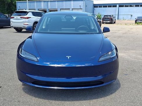 Used 2024 Tesla Model 3 Long Range RWD image 2