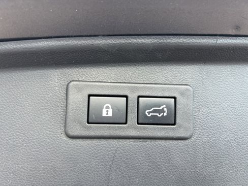 Used 2023 Subaru Outback Premium image 22