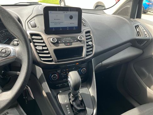 Used 2022 Ford Transit Connect XLT FWD image 11