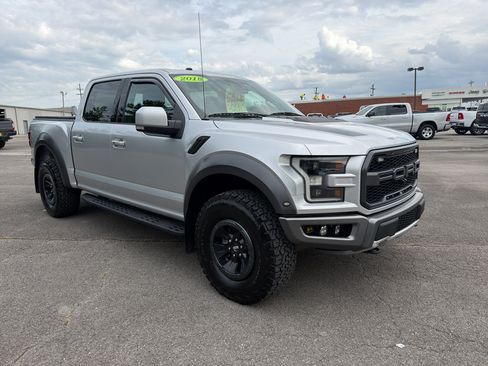 Used 2018 Ford F150 Raptor w/ Equipment Group 802A Luxury AWD/4WD image 3