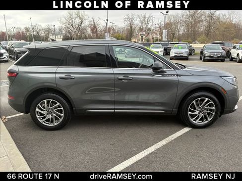 Used 2022 Lincoln Corsair AWD w/ Equipment Group 101A image 9