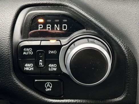 Certified 2022 RAM 1500 Big Horn image 28