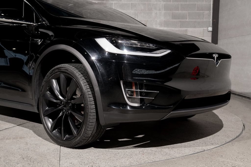 Used 2020 Tesla Model X Long Range AWD/4WD image 29