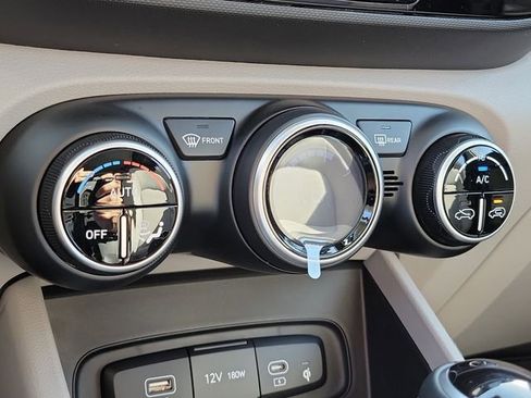 New 2026 Hyundai Venue SEL image 10