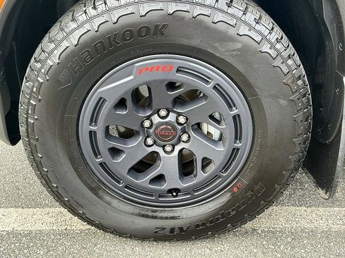 Certified 2025 Nissan Frontier Pro-X image 8
