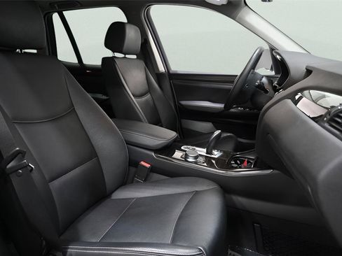 Used 2017 BMW X3 xDrive28i image 18